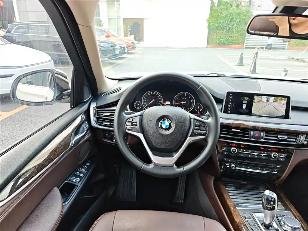 BMW X5 (Import) — фото 18