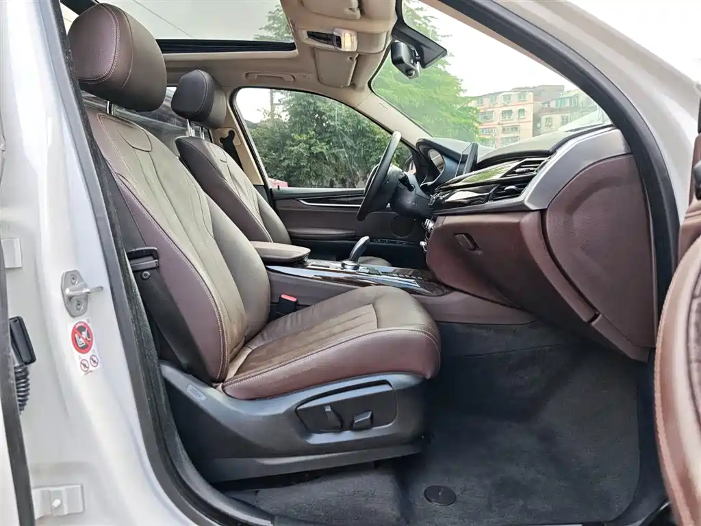 BMW X5 (Import) — фото 21
