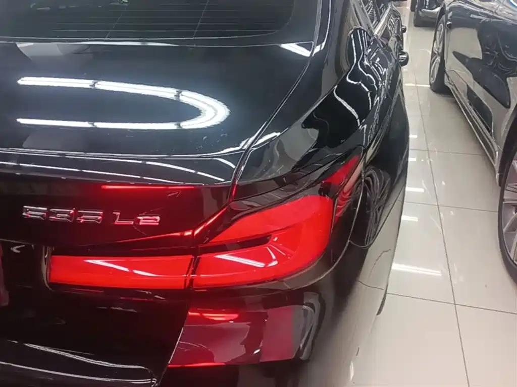 BMW 5 Series New Energy — фото 8