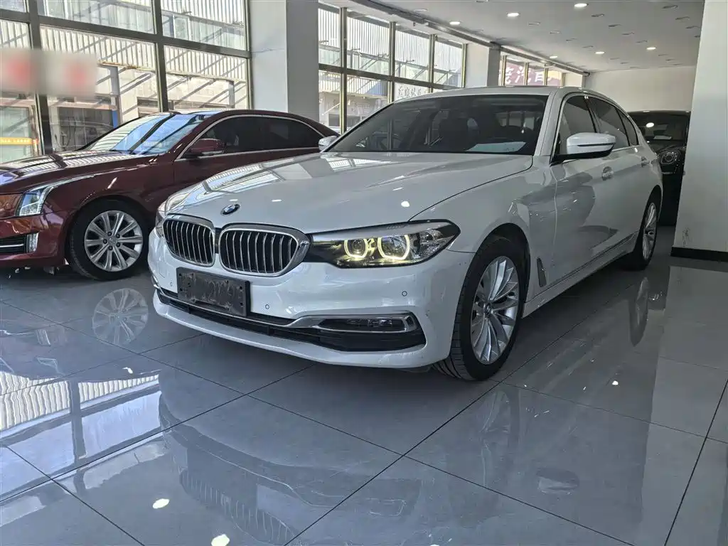 BMW 5 Series — фото 3