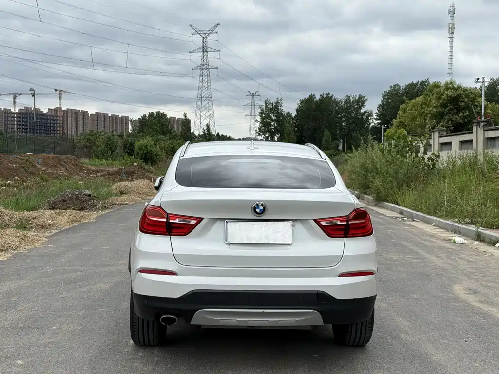 BMW X4 — фото 8