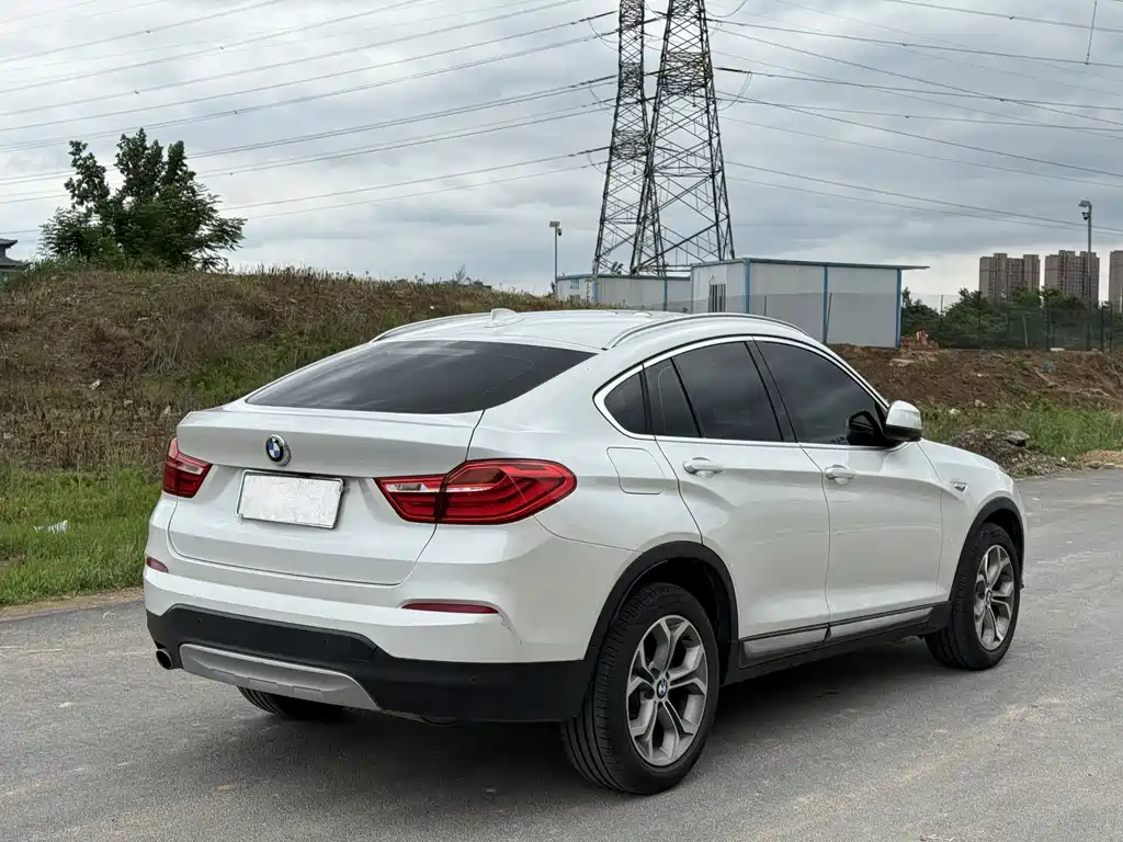 BMW X4 — фото 9