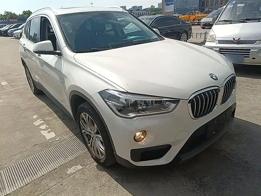 BMW X1 — фото 4