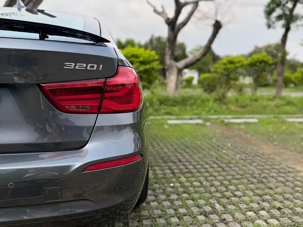 BMW 3 Series GT — фото 5