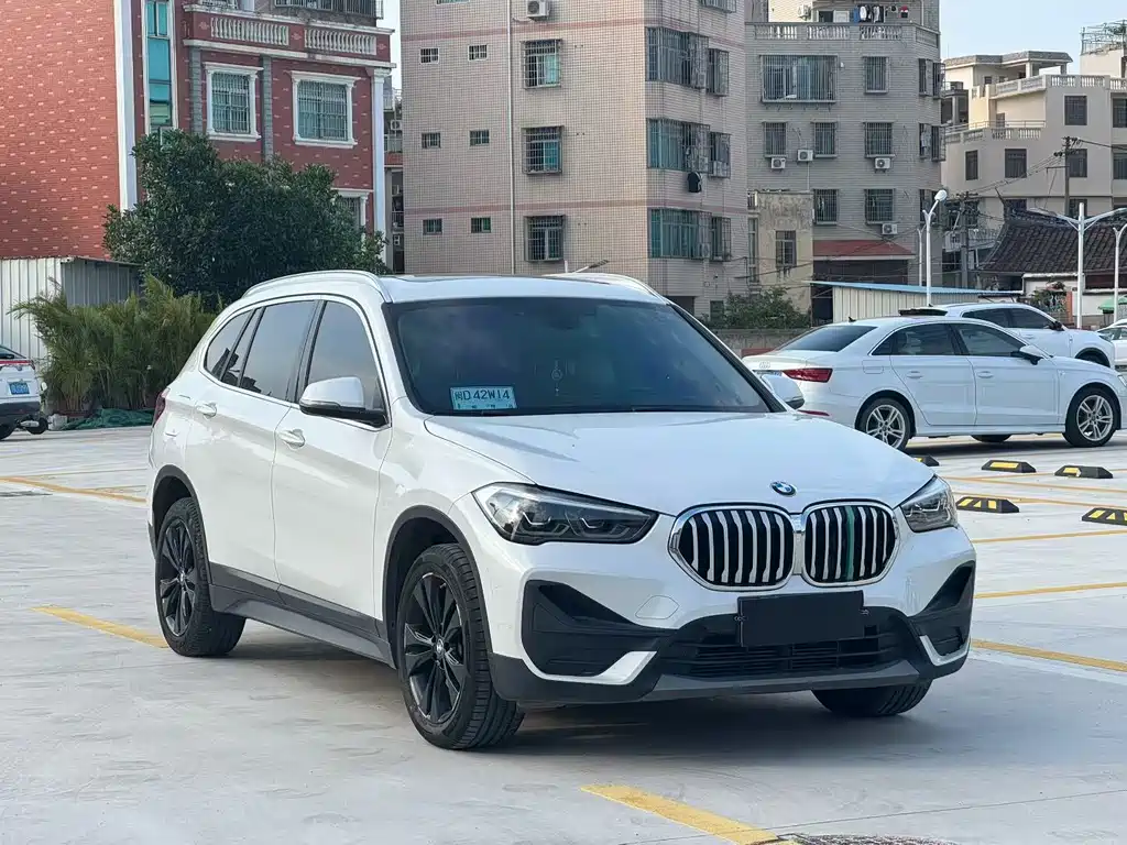 BMW X1 — фото 3