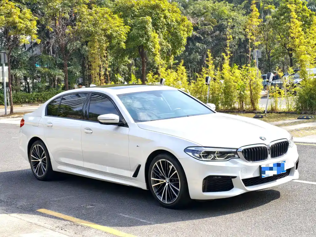 BMW 5 Series — фото 3