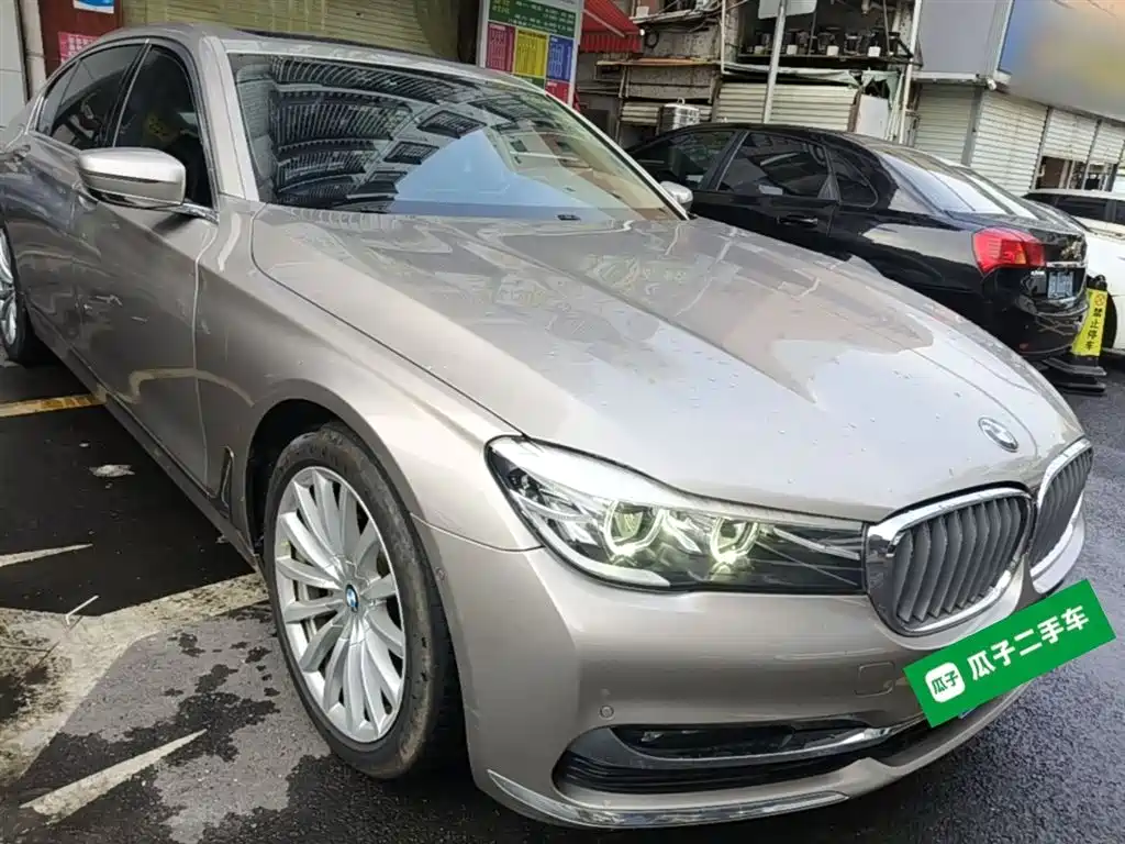 BMW 7 Series — фото 4