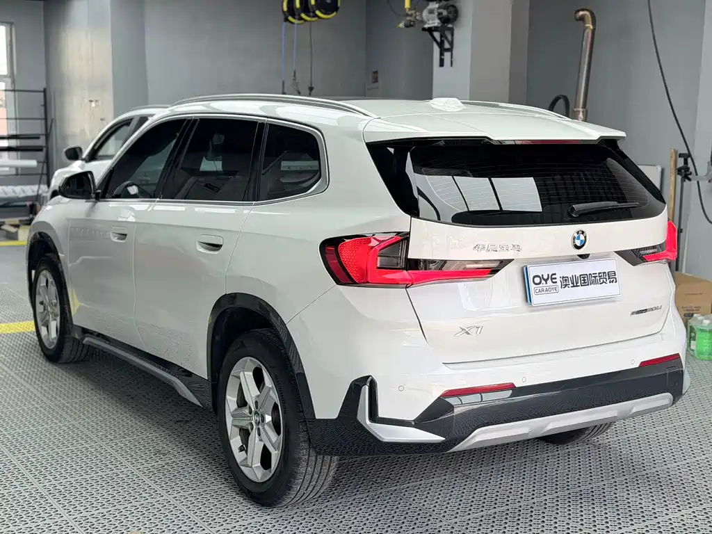 BMW X1 — фото 4