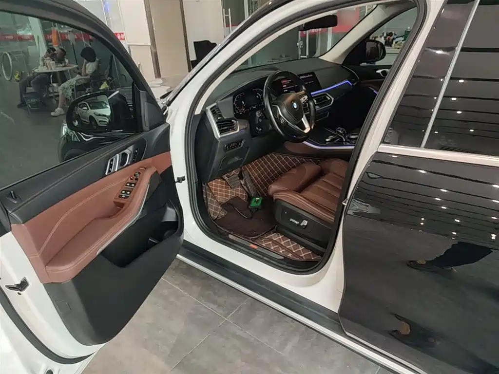 BMW X5 (Import) — фото 16