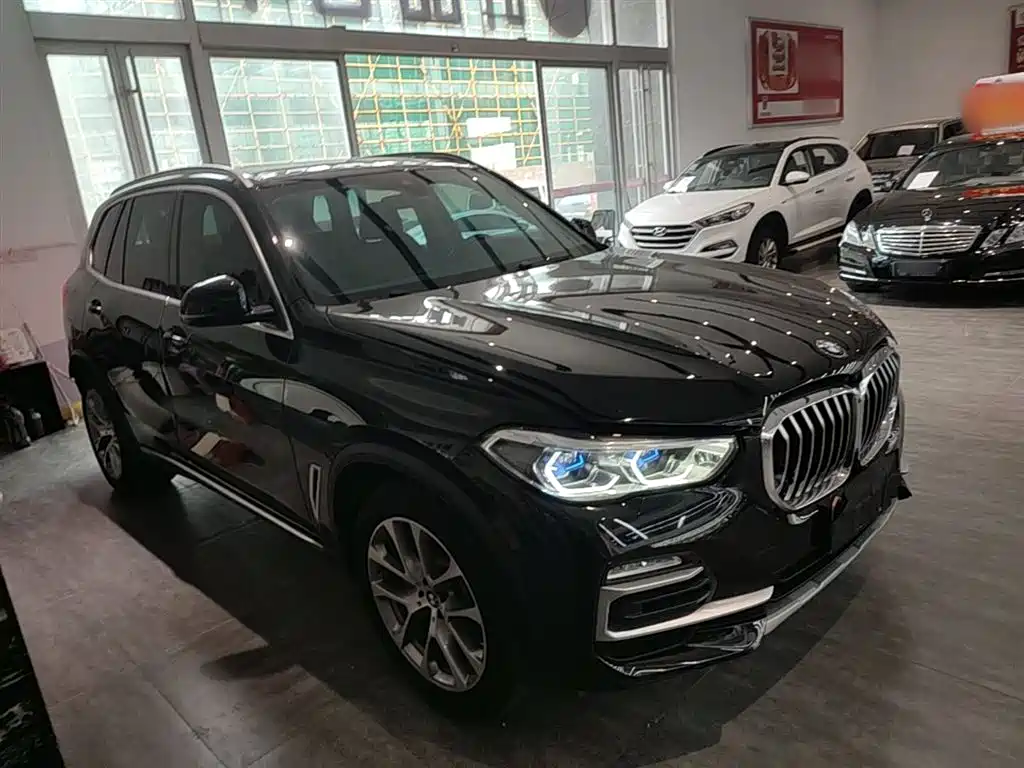 BMW X5 (Import) — фото 4
