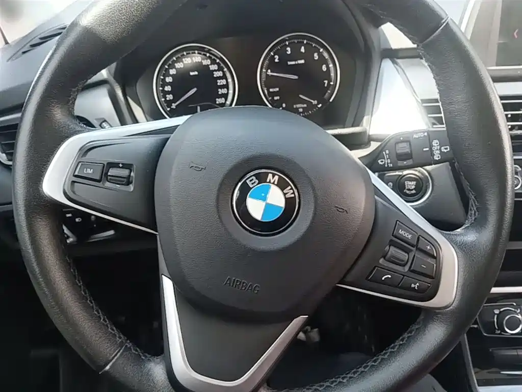 BMW 2 Series Gran Tourer — фото 11