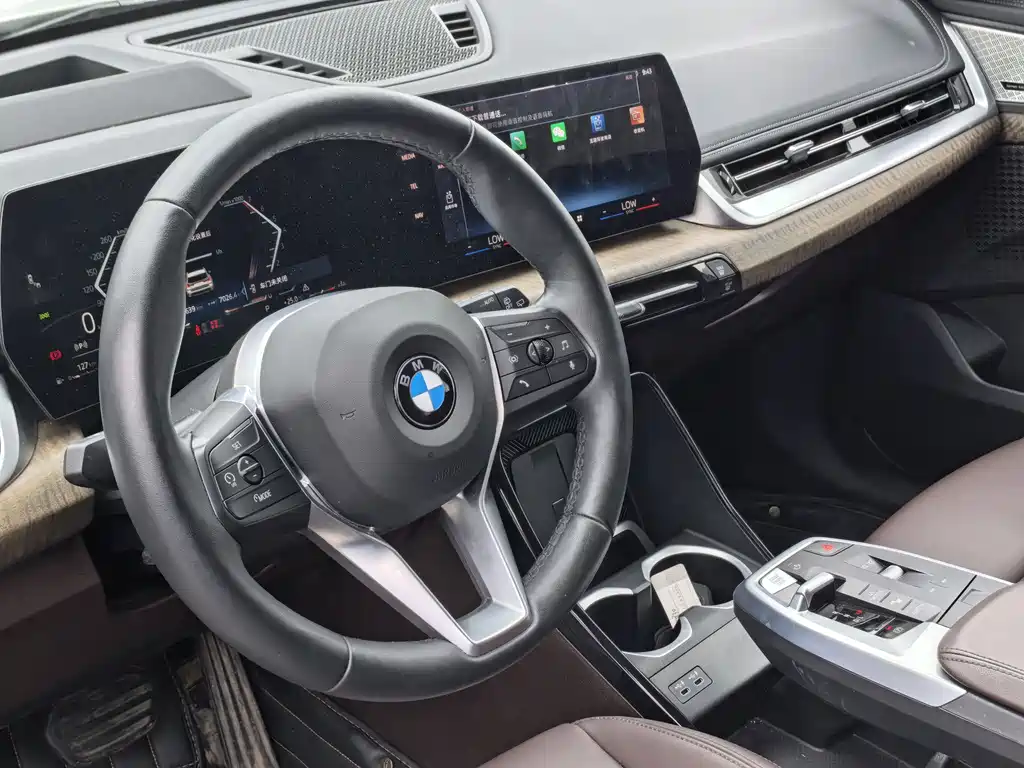 BMW X1 — фото 11