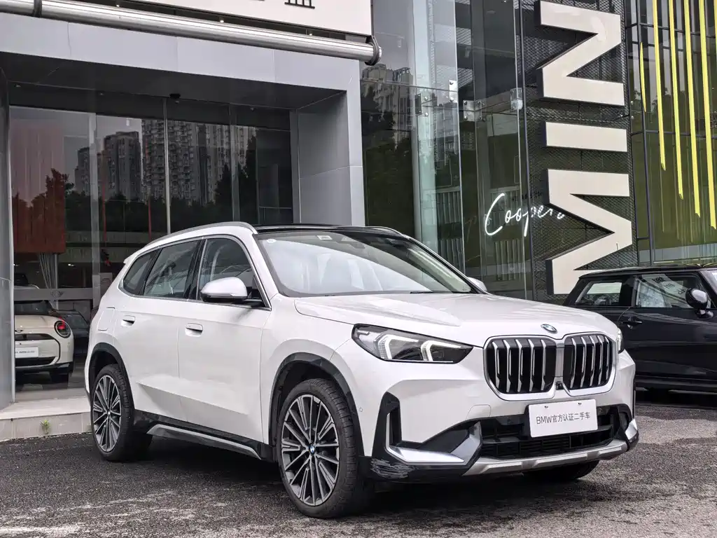 BMW X1 — фото 3