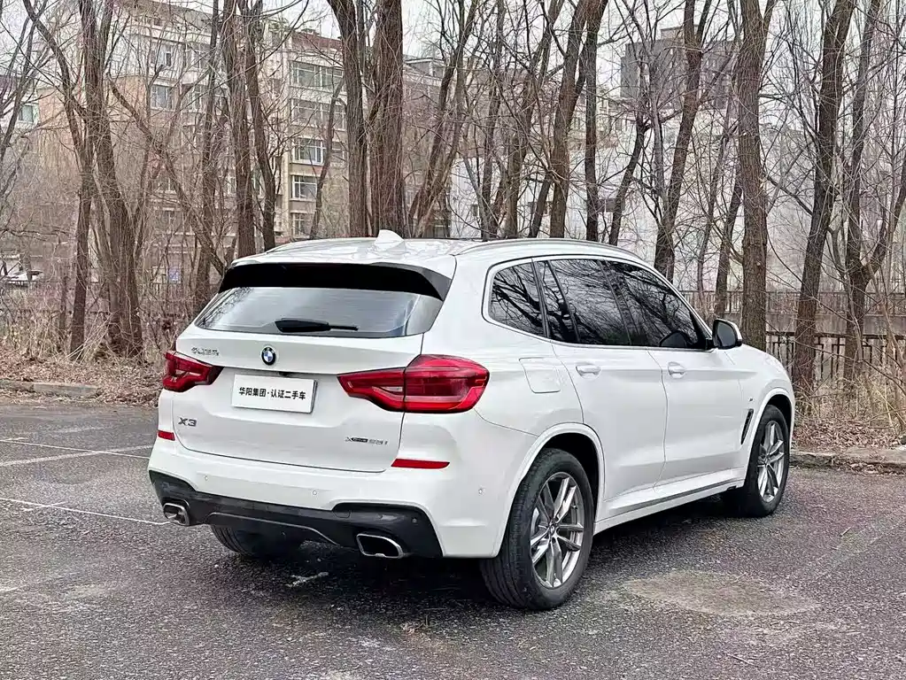 BMW X3 — фото 12