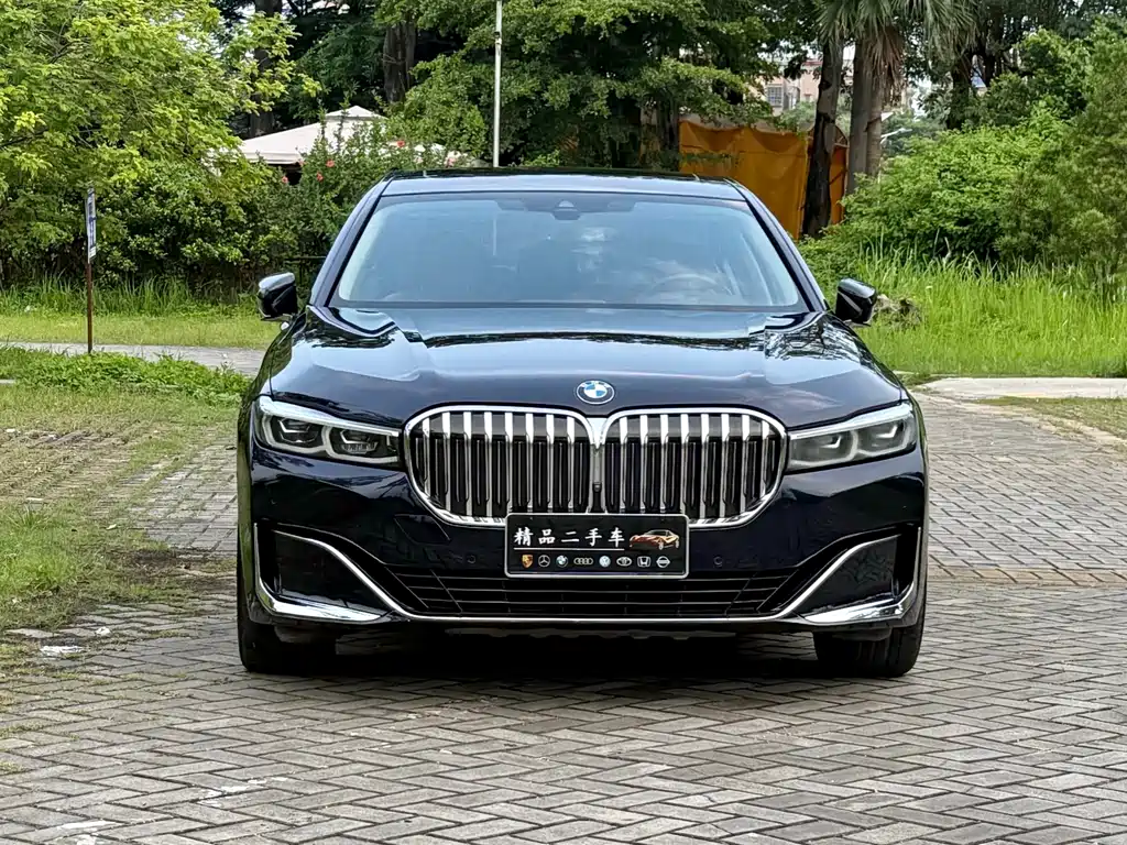 BMW 7 Series — фото 2