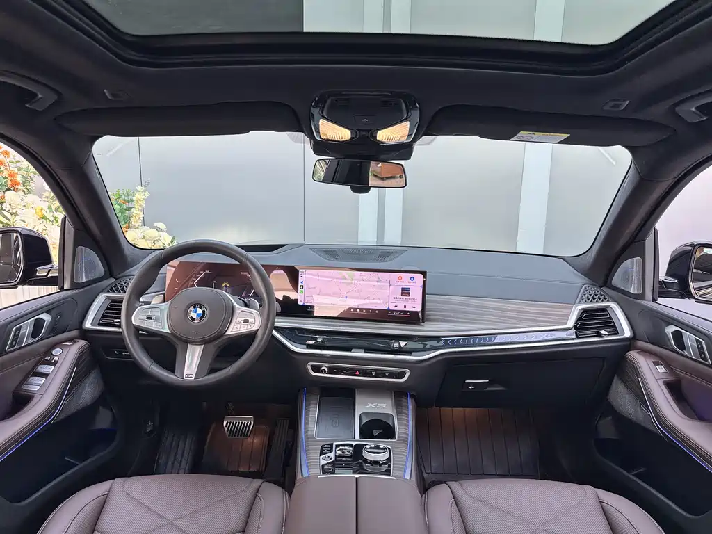 BMW X5 — фото 11