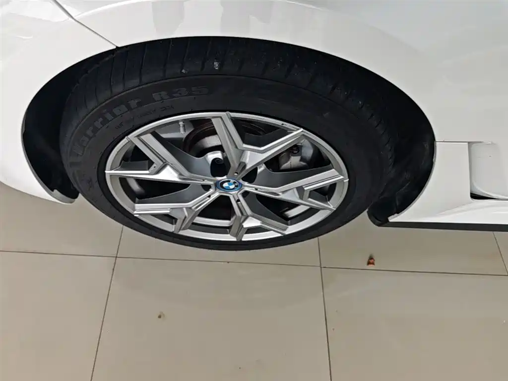 BMW i3 — фото 23