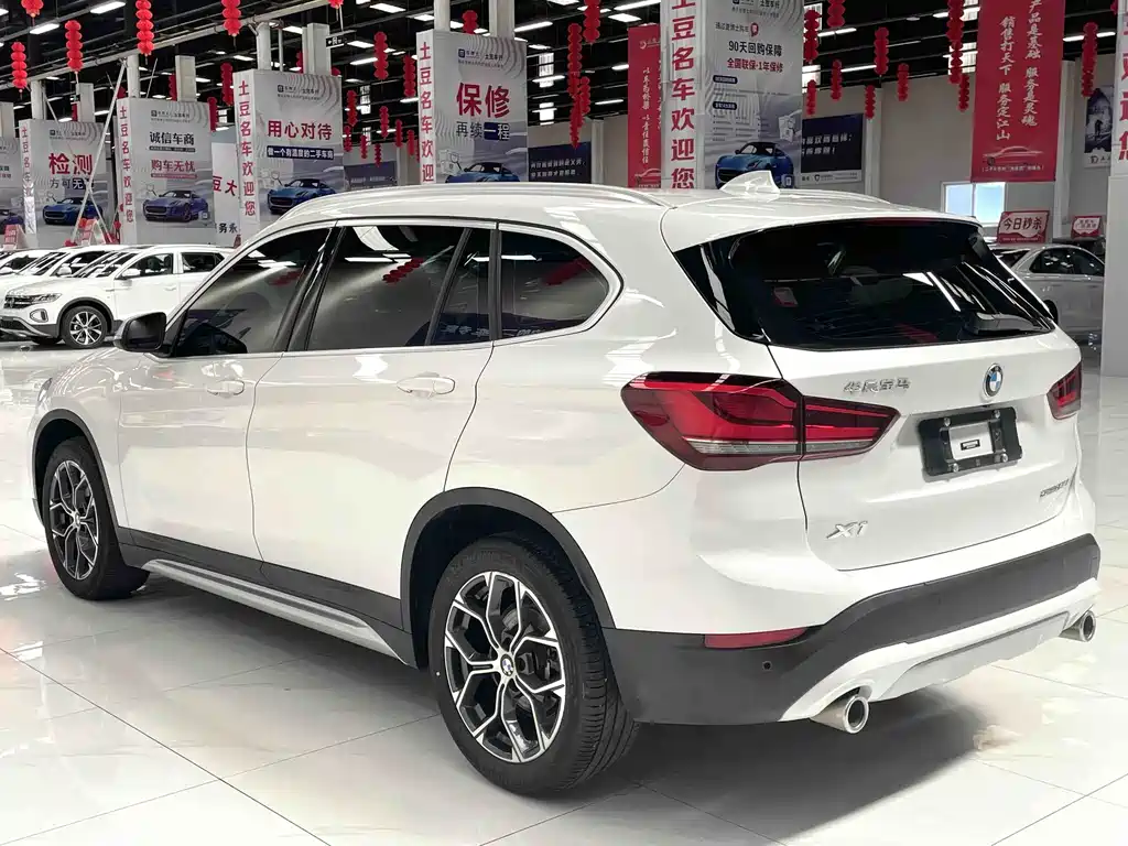BMW X1 — фото 4