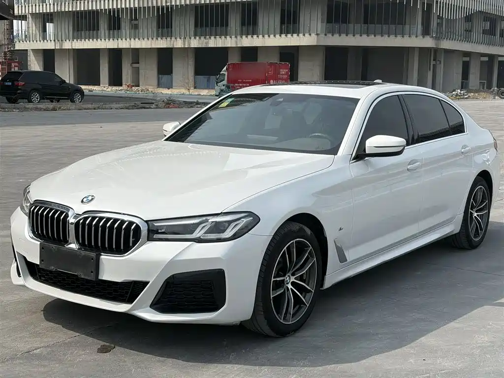 BMW 5 Series — фото 2