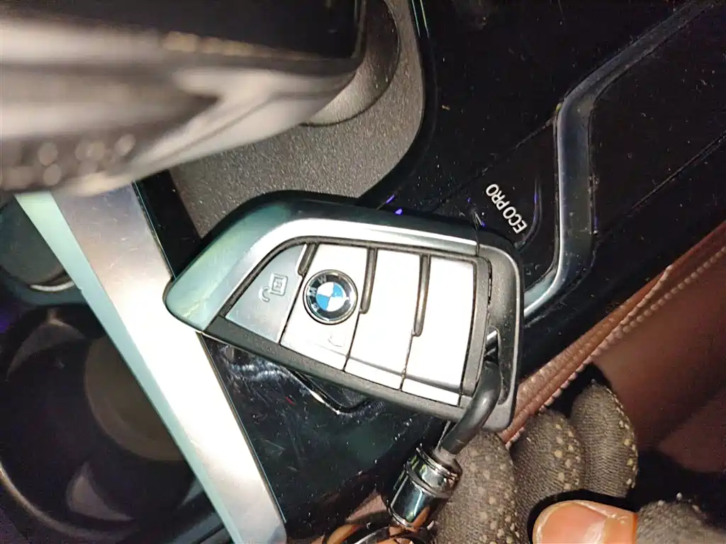 BMW 5 Series — фото 11