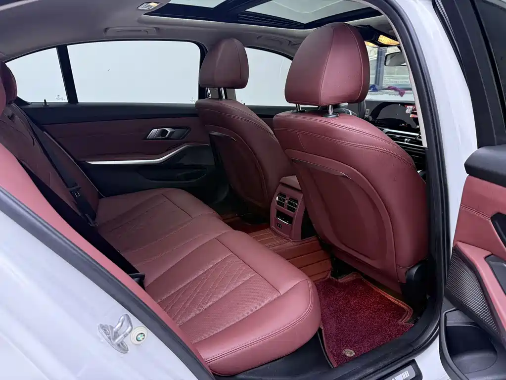 BMW 3 Series — фото 10