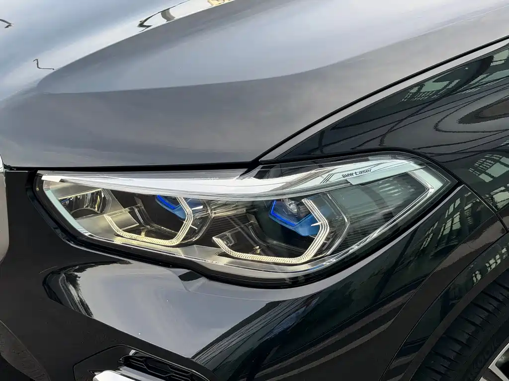 BMW X5 — фото 21