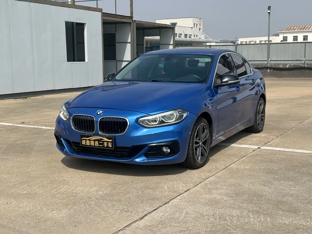 BMW 1 Series — фото 1
