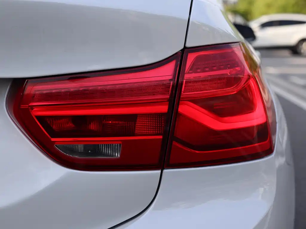 BMW 1 Series — фото 9