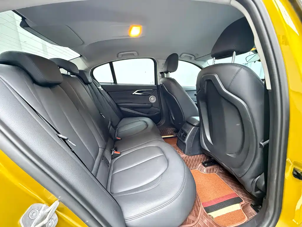 BMW 1 Series — фото 13