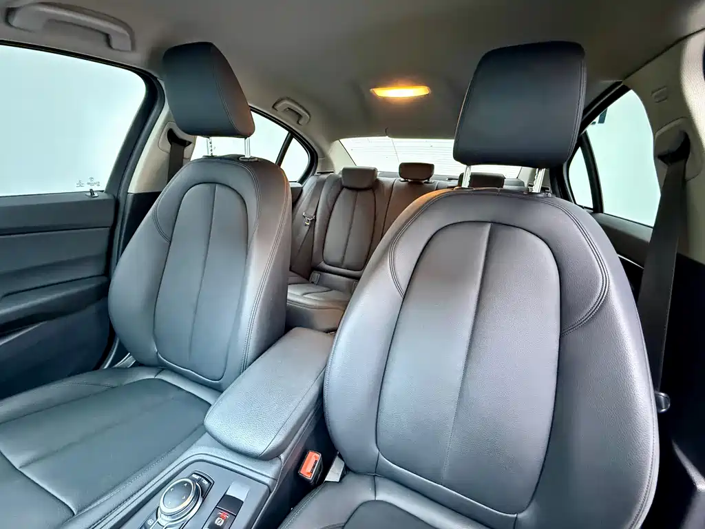 BMW 1 Series — фото 16