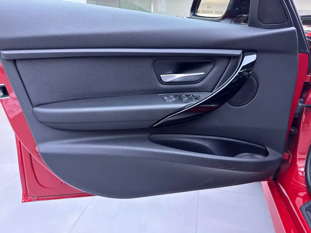 BMW 3 Series — фото 11
