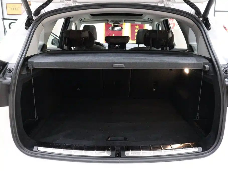 BMW X1 — фото 23