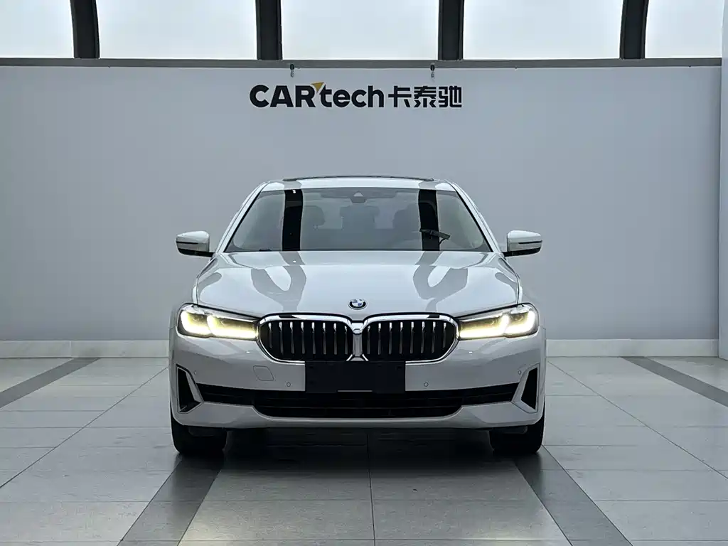 BMW 5 Series — фото 3