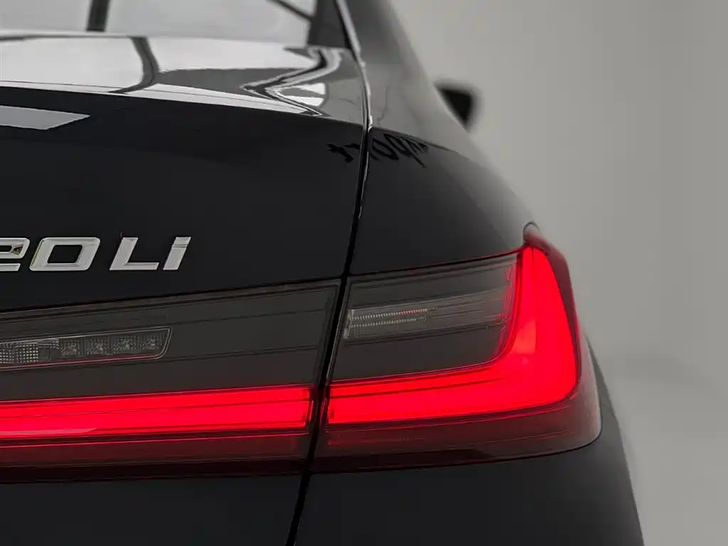 BMW 3 Series — фото 13
