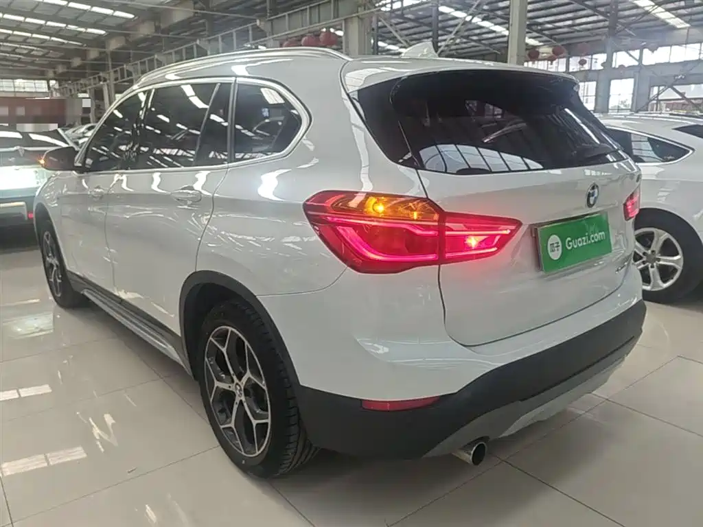 BMW X1 — фото 23