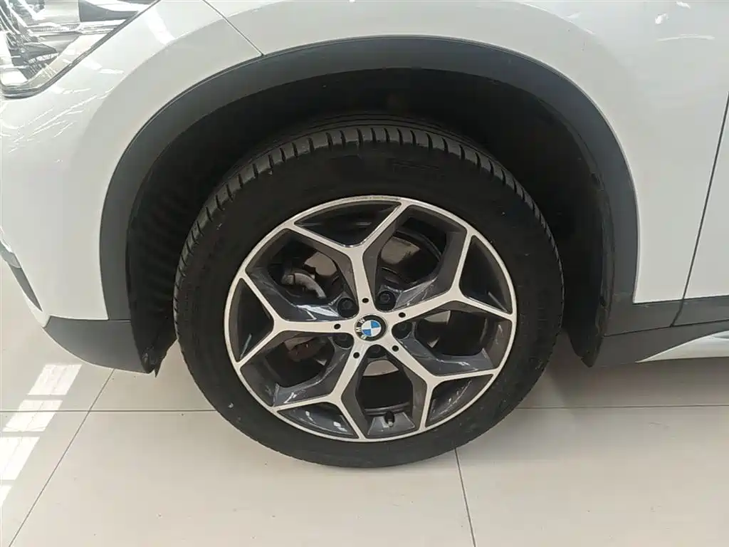 BMW X1 — фото 25
