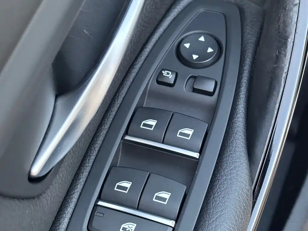 BMW 3 Series — фото 11
