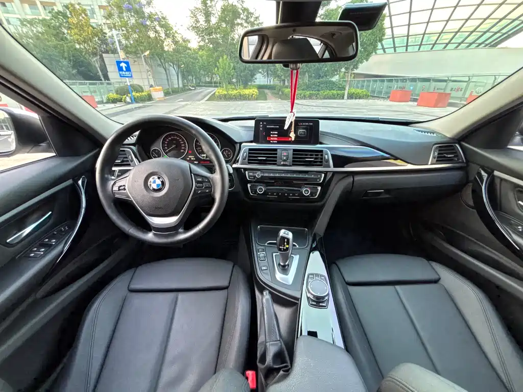 BMW 3 Series — фото 17