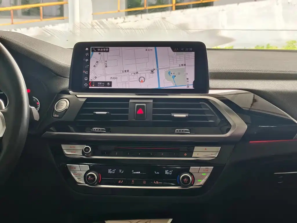 BMW X4 — фото 20