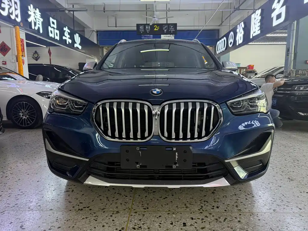 BMW X1 — фото 2