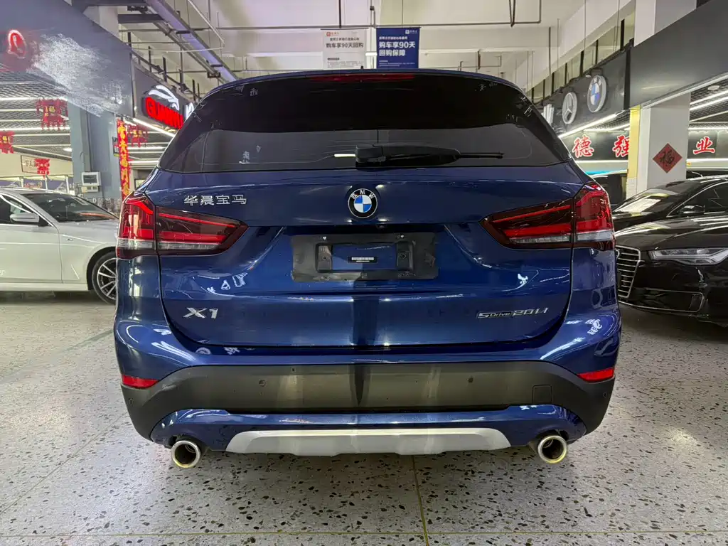BMW X1 — фото 5