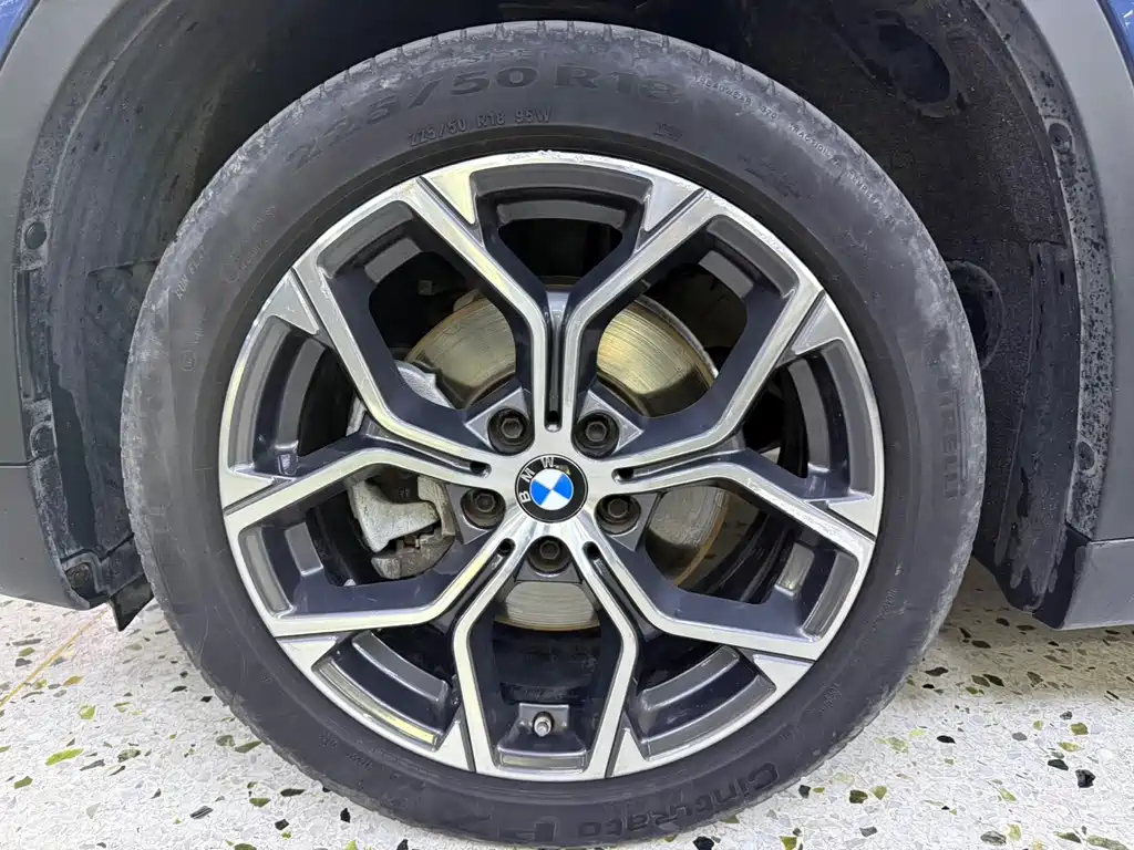BMW X1 — фото 7