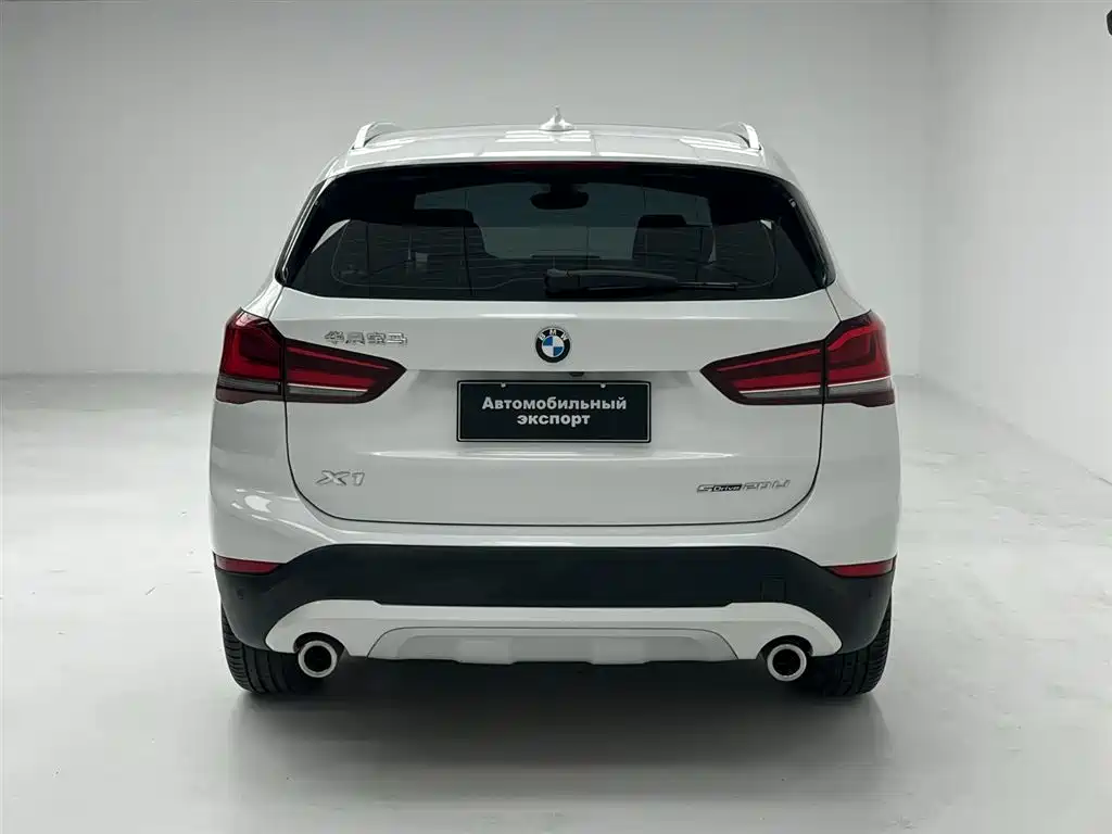 BMW X1 — фото 9
