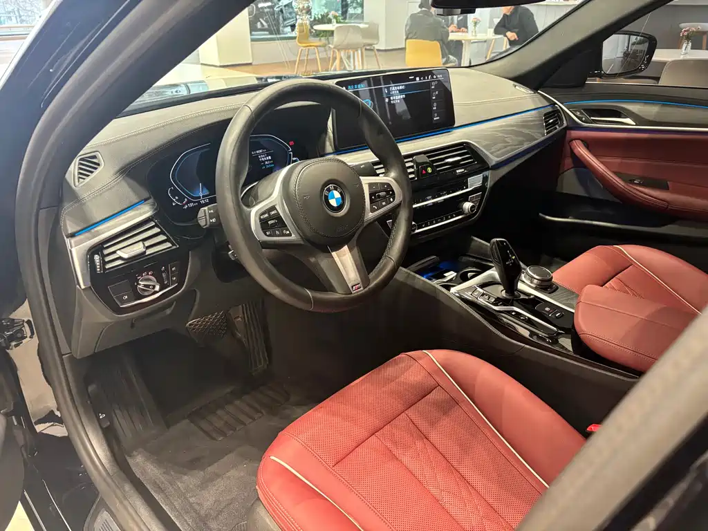 BMW 5 Series New Energy — фото 7