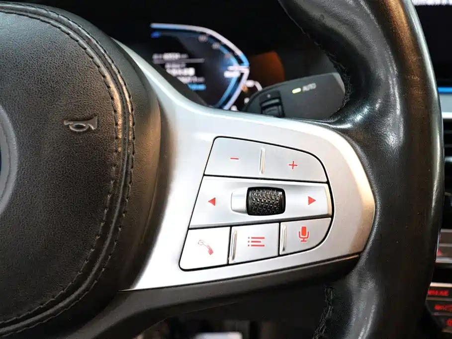 BMW 5 Series New Energy — фото 18
