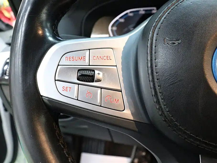 BMW 5 Series New Energy — фото 19