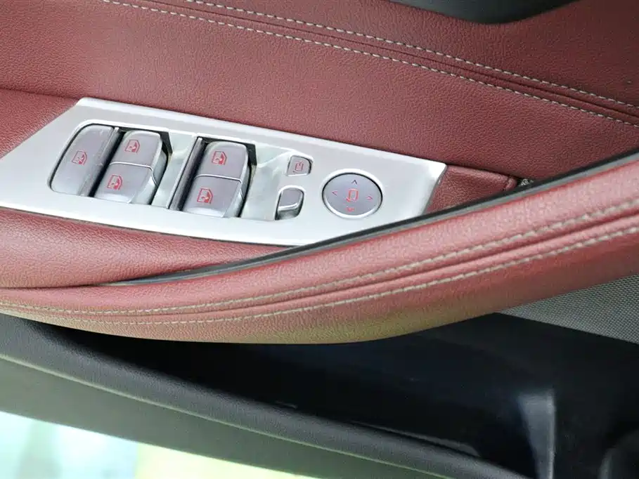 BMW 5 Series New Energy — фото 22