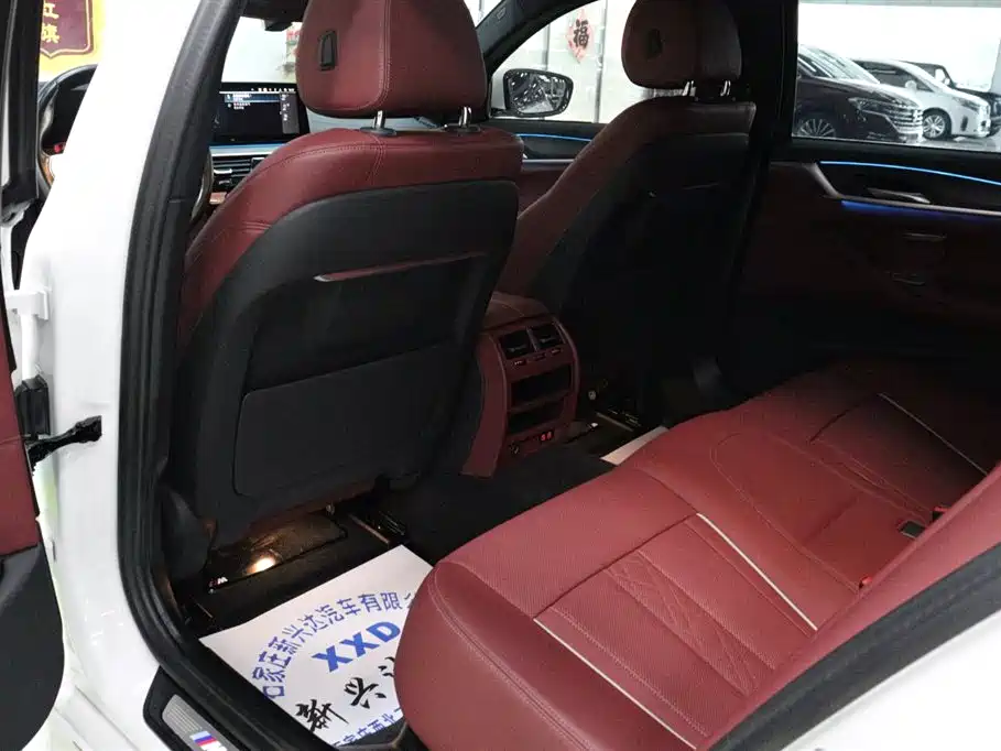 BMW 5 Series New Energy — фото 9