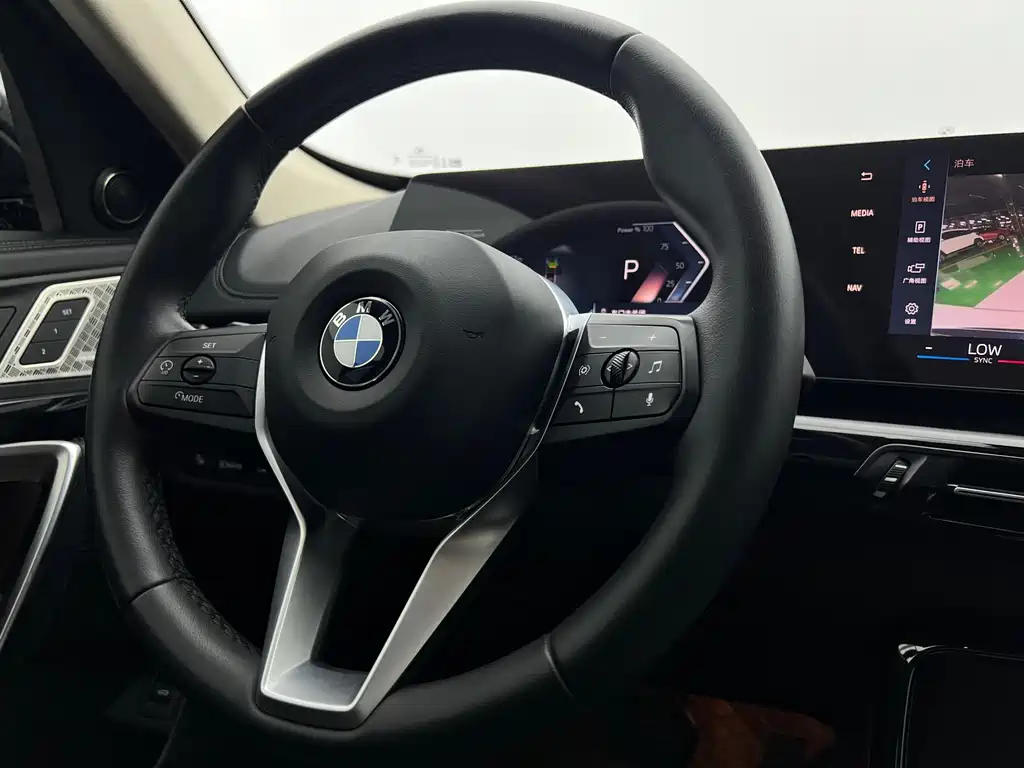 BMW X1 — фото 13