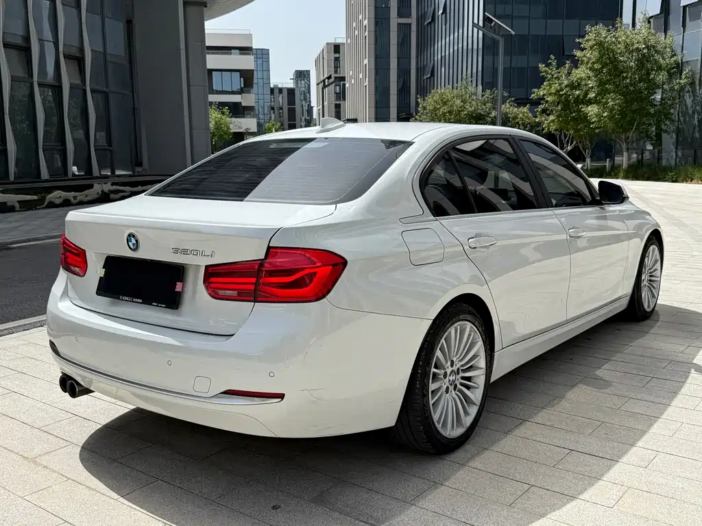 BMW 3 Series — фото 4